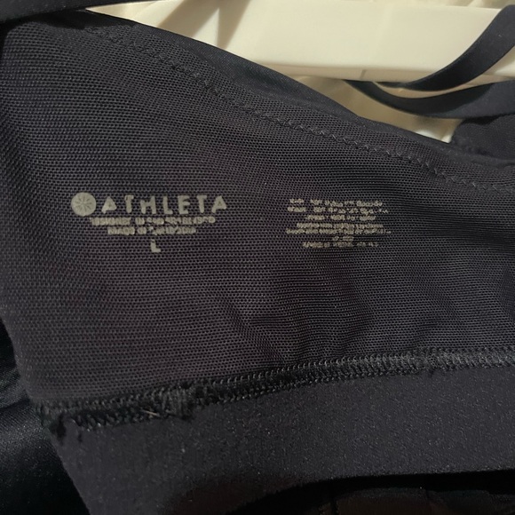 Athleta Dream Support Top, Size L - Picture 3 of 4